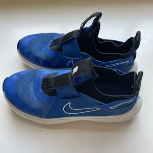 Boys 3Y Nike Flex Runner tennis shoe